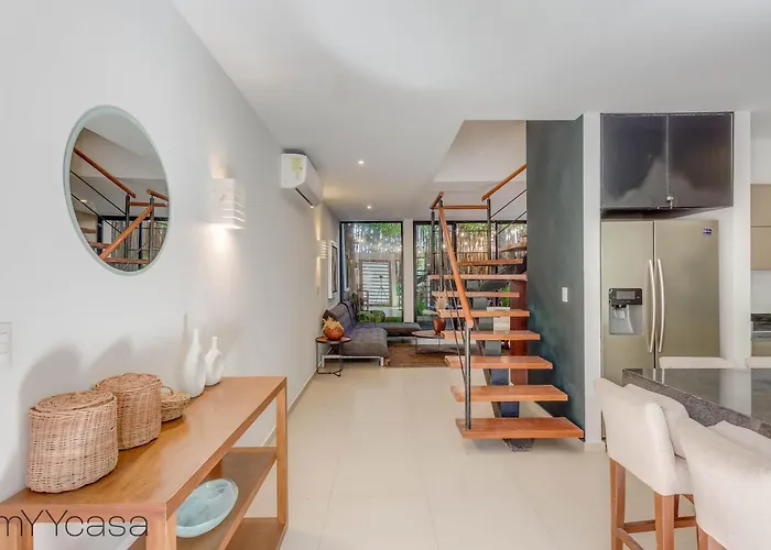 Hotel Moderna Yaxiik 19