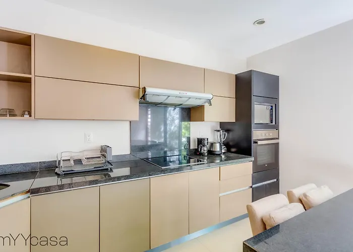 Hotel Moderna Yaxiik 19